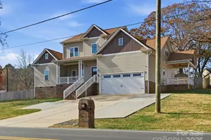 3211 Oakdale Rd, Charlotte, NC 28216 - Photo 3