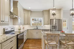 3211 Oakdale Rd, Charlotte, NC 28216 - Photo 11