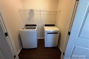 9717 Misenheimer Rd, Charlotte, NC 28215 - Photo 13