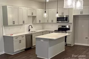 9717 Misenheimer Rd, Charlotte, NC 28215 - Photo 5