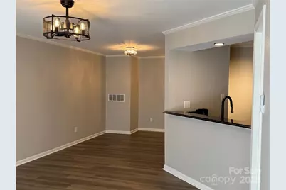 2520 Stradbrook Drive, Charlotte, NC 28210 - Photo 3