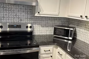 2520 Stradbrook Dr, Charlotte, NC 28210 - Photo 5