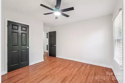 9401 Elvis Drive, Charlotte, NC 28215 - Photo 31