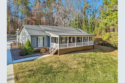 9401 Elvis Drive, Charlotte, NC 28215 - Photo 47