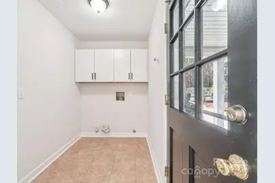 9401 Elvis Drive, Charlotte, NC 28215 - Photo 23