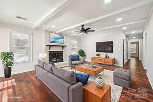 9401 Elvis Dr, Charlotte, NC 28215 - Photo 11