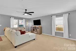 725 Lynville Ln, Rock Hill, SC 29730 - Photo 9