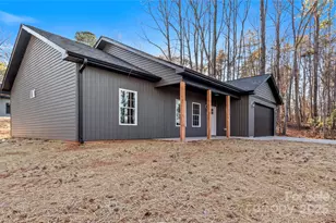 2328 Summerlin St, Winston Salem, NC 27103 - Photo 3