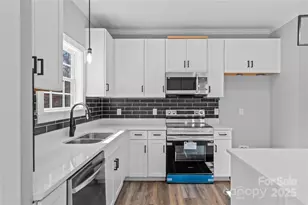 2328 Summerlin St, Winston Salem, NC 27103 - Photo 11