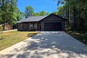 2328 Summerlin St, Winston Salem, NC 27103 - Photo 1