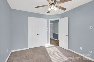 10402 Rolling Glen Ct, Charlotte, NC 28214 - Photo 17