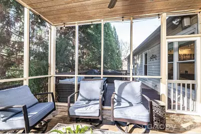 560 20th Avenue Court NW, Hickory, NC 28601 - Photo 17