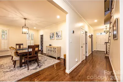 560 20th Avenue Court NW, Hickory, NC 28601 - Photo 9