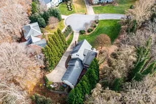 560 20th Ave Ct NW, Hickory, NC 28601 - Photo 3