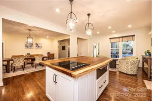 560 20th Ave Ct NW, Hickory, NC 28601 - Photo 13