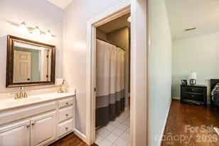 560 20th Ave Ct NW, Hickory, NC 28601 - Photo 23