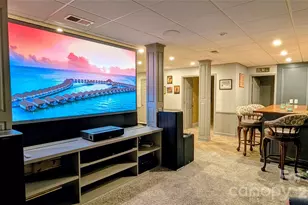 560 20th Ave Ct NW, Hickory, NC 28601 - Photo 13