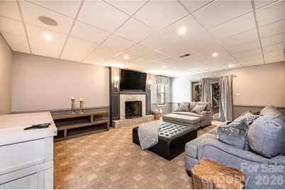 560 20th Avenue Court NW, Hickory, NC 28601 - Photo 35