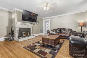 411 Walker St, Columbus, NC 28722 - Photo 9