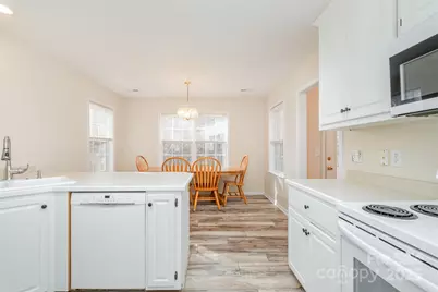 8814 Oldenburg Drive, Mount Pleasant, NC 28124 - Photo 21