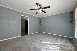 107 Aster Dr, Greer, SC 29651 - Photo 3