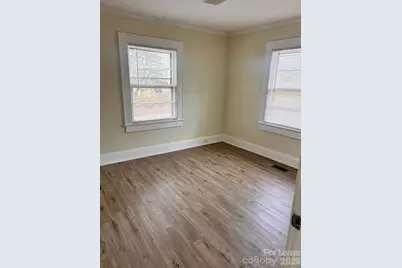 1831 13th Avenue SW, Hickory, NC 28602 - Photo 11