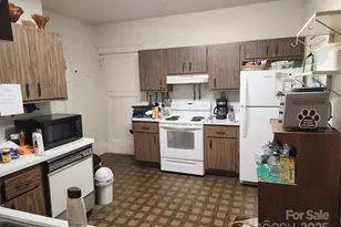 515 3rd Ave, Hendersonville, NC 28739 - Photo 7