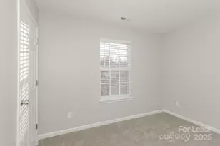 5728 Fairchase Ave, Charlotte, NC 28269 - Photo 11