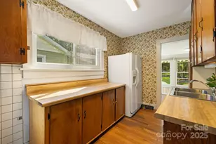 29 Oteen Park Pl, Asheville, NC 28805 - Photo 7