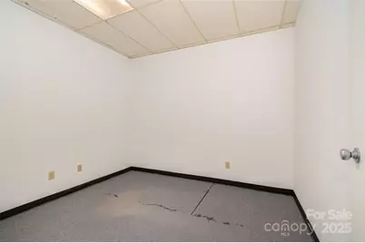 3718 Old Battleground Road, Greensboro, NC 27410 - Photo 33