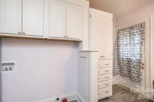 538 Salisbury Rd, Statesville, NC 28677 - Photo 17