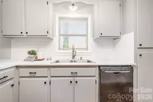 123 General Pemberton St, Stanley, NC 28164 - Photo 13