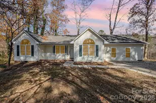 123 General Pemberton St, Stanley, NC 28164 - Photo 31