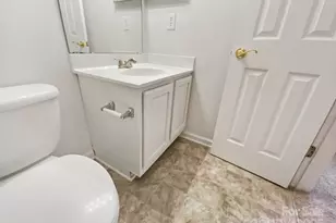 2118 Augusta St, Charlotte, NC 28216 - Photo 17