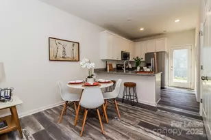 929 Ranchero St, Statesville, NC 28677 - Photo 5