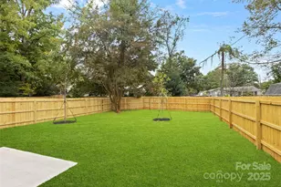 7805 Casa Loma Rd, Charlotte, NC 28269 - Photo 39