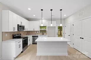 7805 Casa Loma Rd, Charlotte, NC 28269 - Photo 7