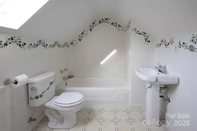 400 Three Dog Mountain Road, Bakersville, NC 28705 - Photo 27