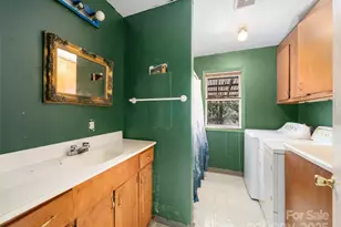 74 George St, Spruce Pine, NC 28777 - Photo 13