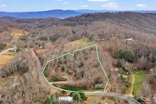 74 George St, Spruce Pine, NC 28777 - Photo 25