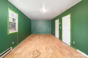 74 George St, Spruce Pine, NC 28777 - Photo 11