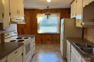 150 Old Georgia Rd, Statesville, NC 28625 - Photo 11