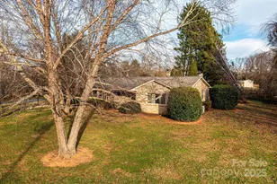 325 Sheldon St, Hudson, NC 28638 - Photo 17
