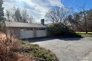 325 Sheldon St, Hudson, NC 28638 - Photo 3