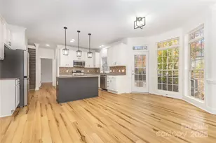 884 Clonmel Dr, Matthews, NC 28104 - Photo 11