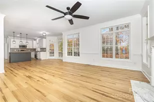 884 Clonmel Dr, Matthews, NC 28104 - Photo 9