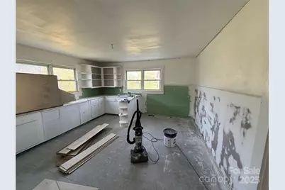 612 Washington Avenue NW, Valdese, NC 28690 - Photo 13