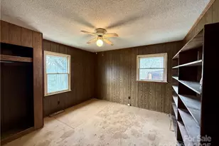 365 Ollis Rd, Spruce Pine, NC 28777 - Photo 11