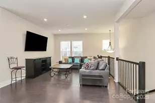 3821 Sky Haven Dr, Charlotte, NC 28209 - Photo 5