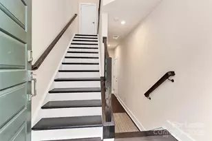 3821 Sky Haven Dr, Charlotte, NC 28209 - Photo 3